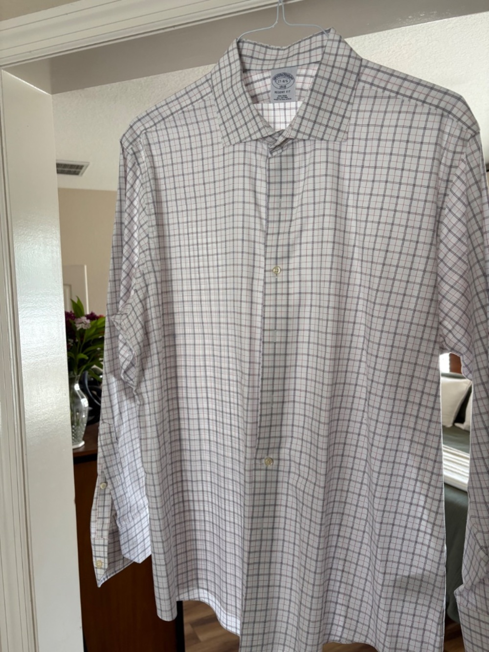 Brooks Brothers Casual button down shirt in black/red squares